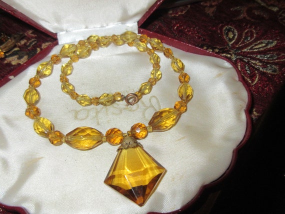 Vintage 1940s Art Deco faceted cognac honey glass necklace