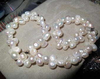 Wunderschöne qualitativ hochwertige Hochglanz Zucht Süßwasser weiße Perlen Cluster Halskette