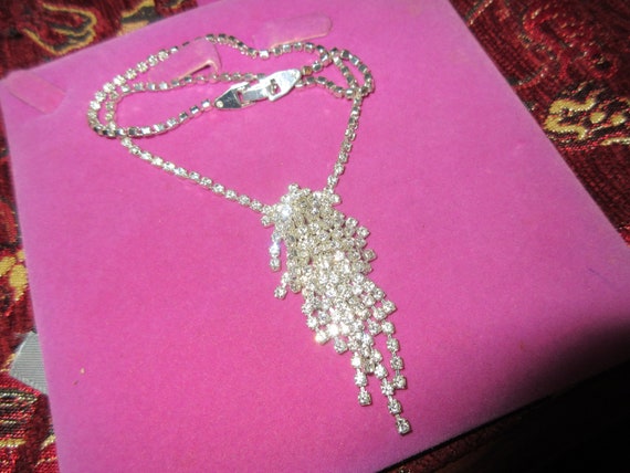 Beautiful  vintage silverplated cascade rhinestone necklace