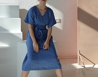 French blue linen dress / Woman's linen dress / Short sleeve dress / French blue midi linen dress / V-neck dress / Woman's clothing