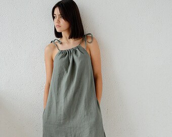 Linen short dress / Moss green linen dress / Handmade dress / Soft linen dress with regulating straps / Pocket dress