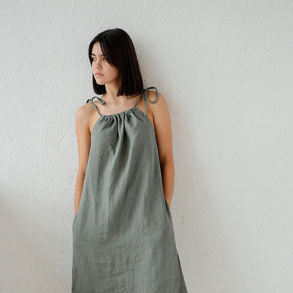 Linen short dress / Moss green linen dress / Handmade dress / Soft linen dress with regulating straps / Pocket dress