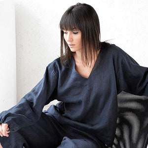 Linen top, Linen long sleeve blouse, Midnight blue linen top, V-neck top, Soft linen casual top