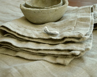 Thick linen napkins, Heavy rustic linen napkin set, Napkins with mitered corners