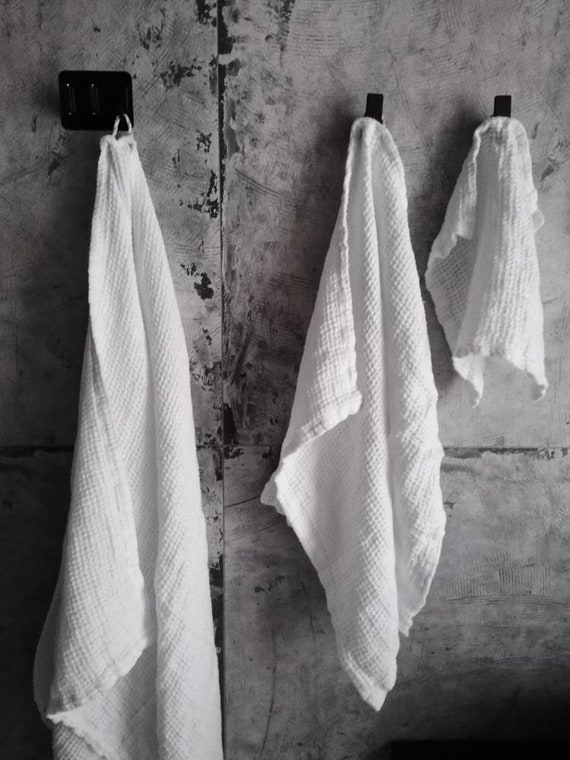 Large Waffle Linen Bath Towel Bath Towels Very Soft Linen Towel Pure White  Medium Weight Towel 