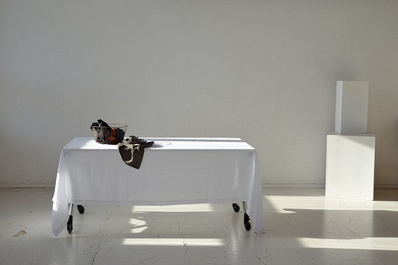 Stonewashed Linen Tablecloth for Wedding Tables – Elegant Relaxed Look, Custom Colors, Made to Order