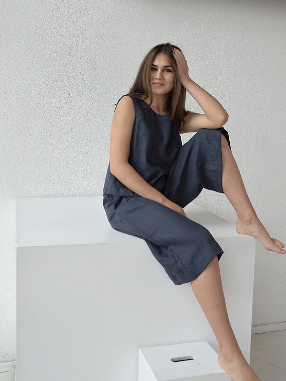 Linen culottes pants / Midnight blue linen pants / Woman's linen pants / Loose pants / Short flared pants / Soft linen trousers