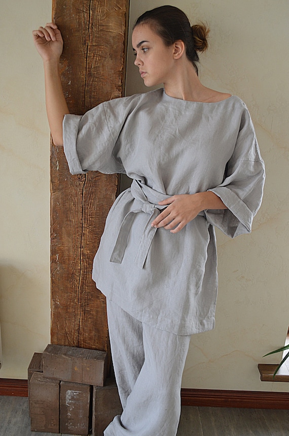 Woman's linen tunic / Light grey / Linen tunic with a long belt /  Woman's linen kimono / Comfortable casual tunic / Loose tunic