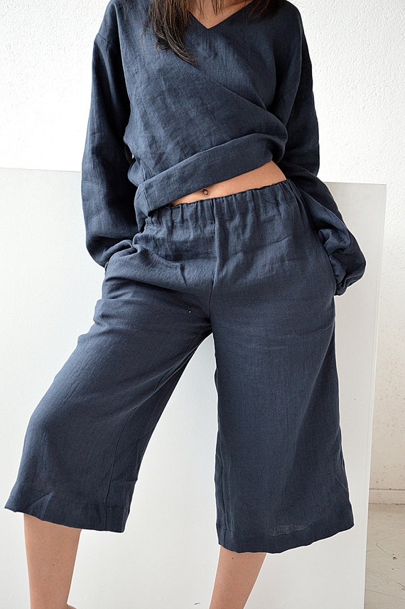 Woman's culottes pants / Linen short pants / Midnight blue linen pants /  Loose pants / Short flared pants / Soft linen trousers