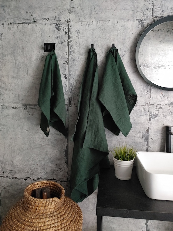 Bath thick Linen towel / Softened linen towel / DARK EMERALD bath towel / Guest bath linen towel / Heavy weight linen