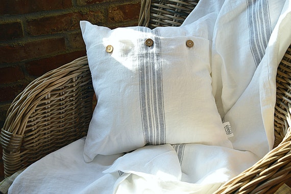 Heavy weight 320 GSM throw linen pillowcase - White pillowcases with coconut buttons - Cushion cover - Soft linen pillow cover