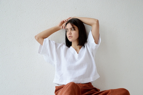 Kimono linen top / V-neck top / Oversize linen blouse / Pure white linen blouse /  Casual linen top