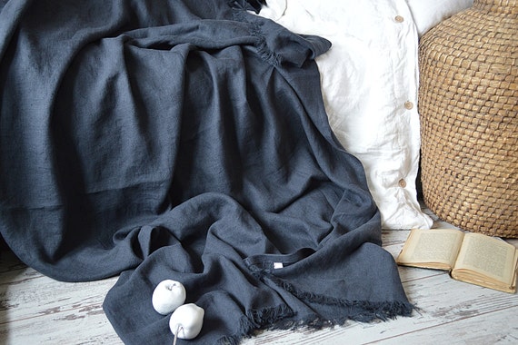 Linen throw blanket / Heavy weight linen blanket / Softened thick linen coverlet / Summer blanket