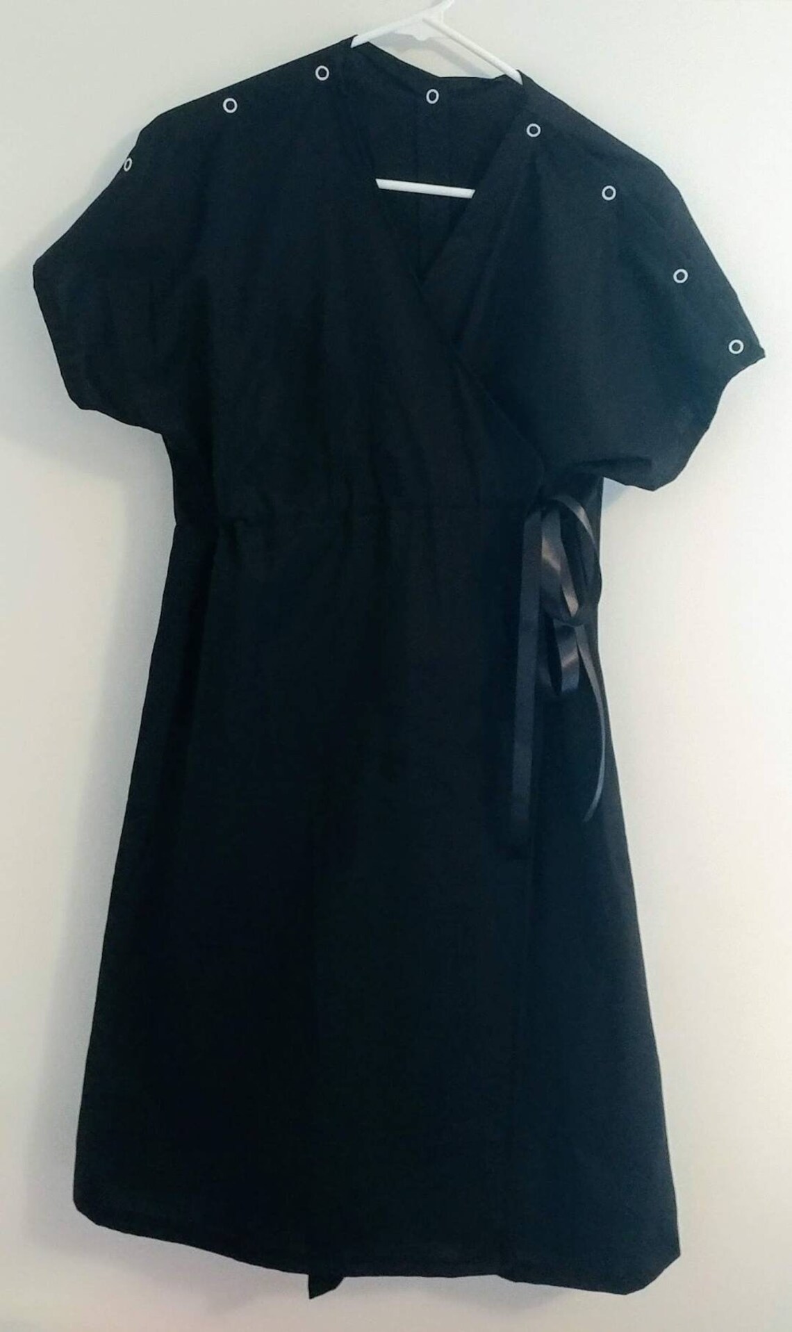 custom labor and delivery gowns