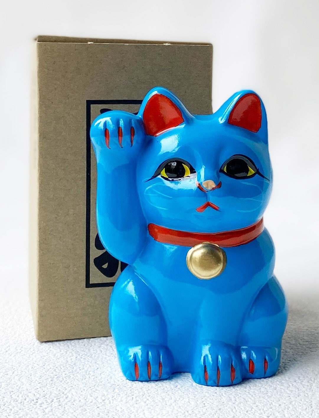 MANEKI NEKO Coinbank Japanese Lucky Cat TOKONAME Yaki Right Hand