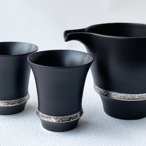 Arita yaki porcelain Sake Cup Bottle set Guinomi Tokkuri Squid silver japan