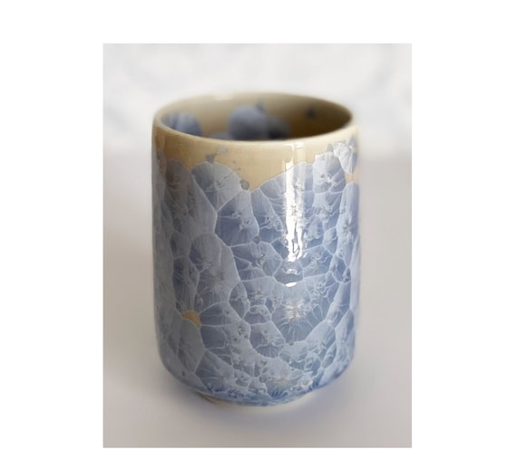 Yunomi Kyo Kiyomizu Yaki Ware Japanese Tea Cup Japan Crystal Pale