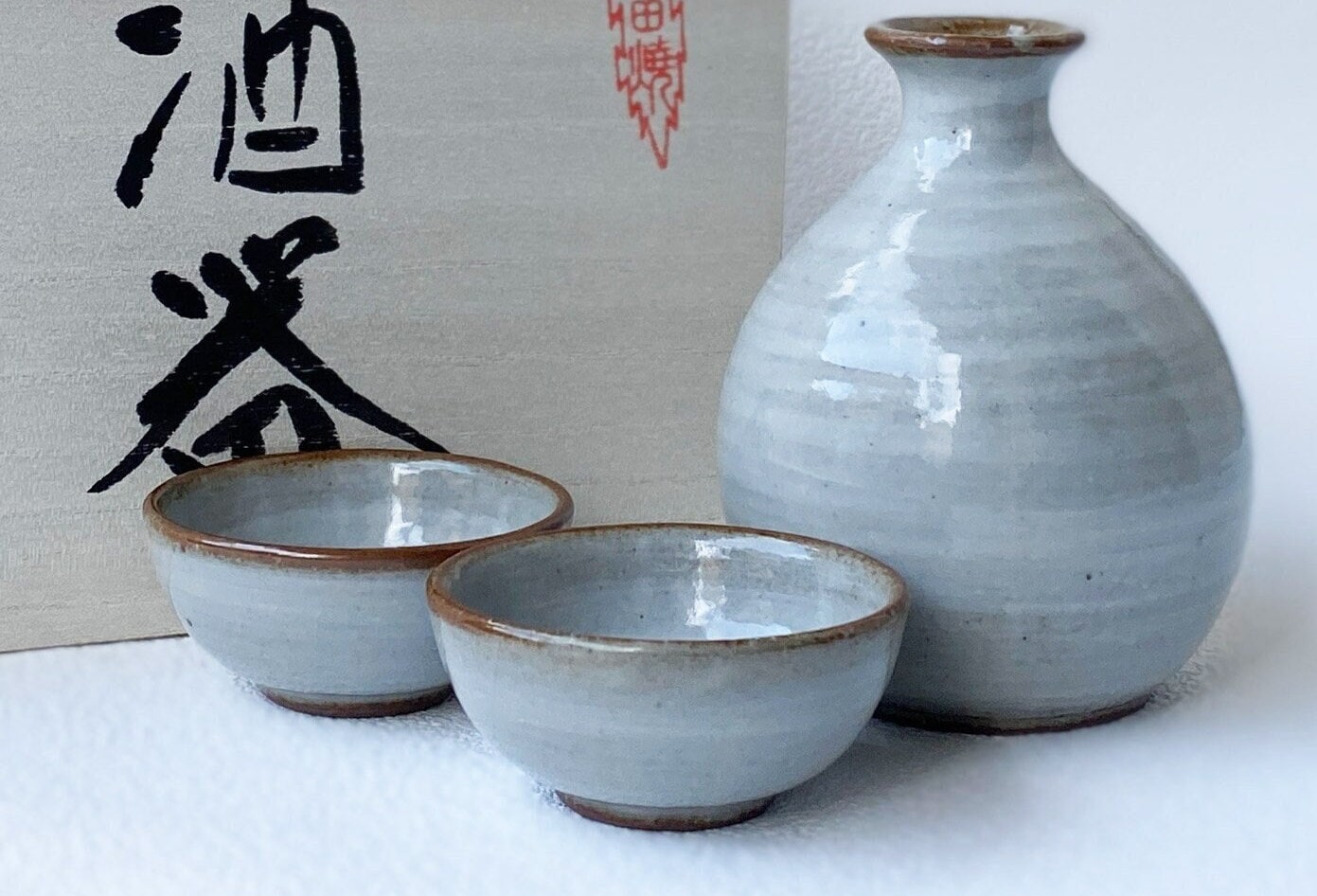 Arita Yaki Porcelain Sake Cup Bottle Set Guinomi Tokkuri
