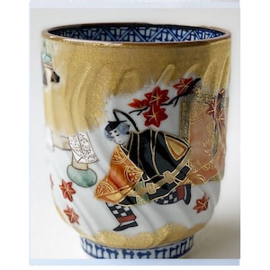 Yunomi Kyo Kiyomizu yaki Japanese tea cup L The tale of Genge handpaint Japan