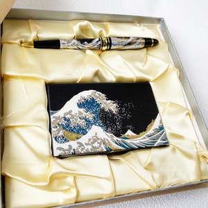 Maki-e Urushi Japanse stationaire set Golfmotief Pen Kaarthouder set Hokusai Grote golf Kanagawa Japan