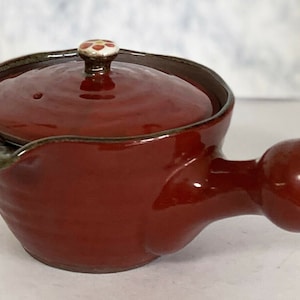 Arita yaki ware Kyusu Japanese green tea pot Red glaze Made in japan