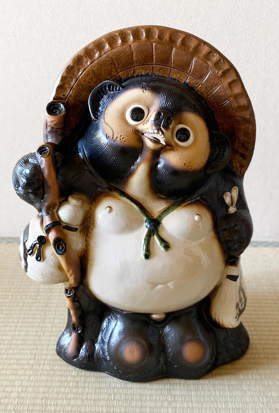 Tanuki Shigaraki Yaki Ware Japanese Chinese Racoon Doggood Luck
