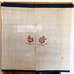 Kyoto Noren Japanese hanging curtain Japan Om Aun Foo dog Handpaint Japan
