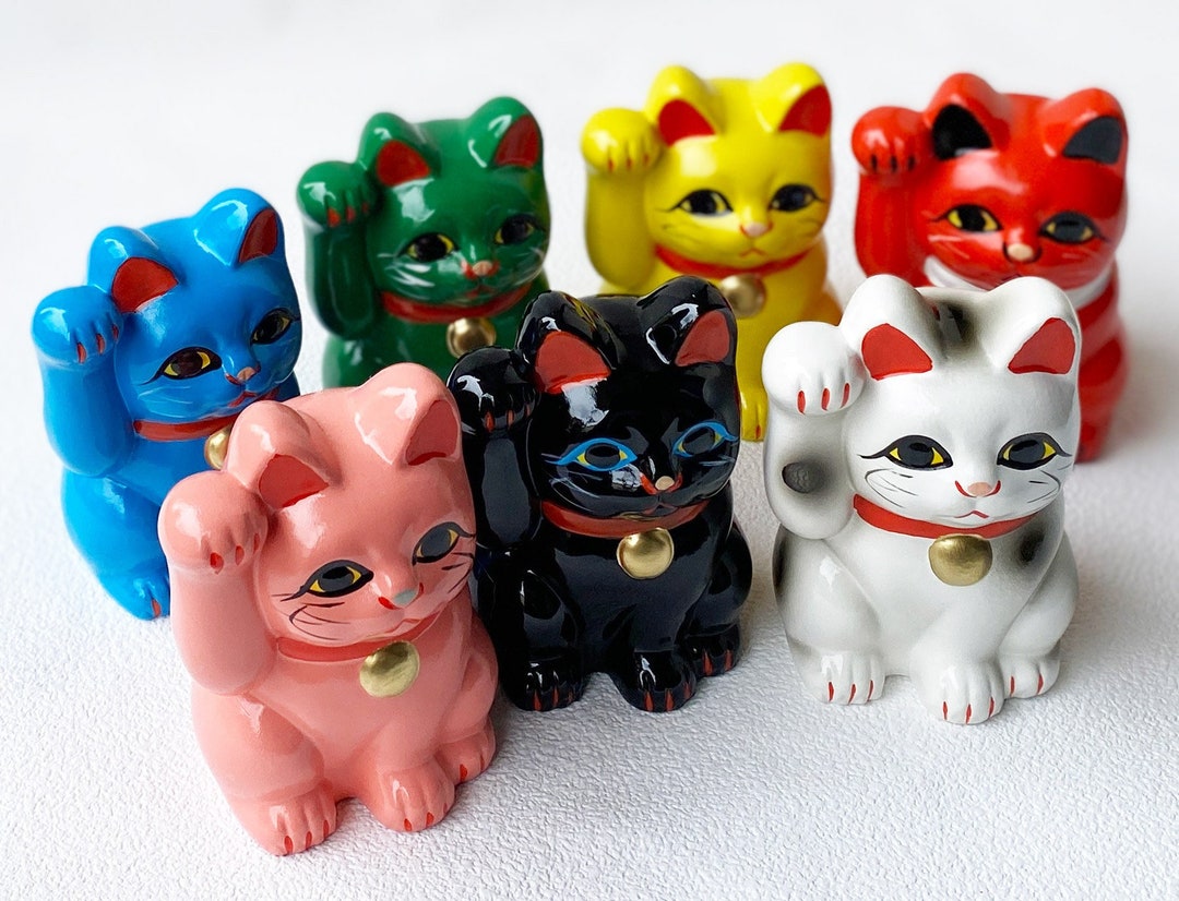 Maneki Neko Coinbank Japanese Lucky Cat Tokoname Yaki Right Hand