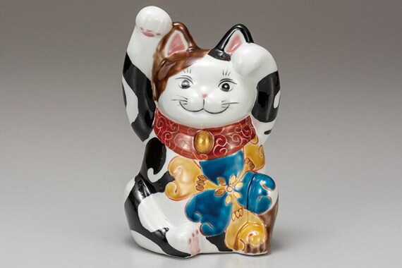 Japanese lucky fotune cat Maneki neko Kutani porcelain Full Hand Calico Japan 