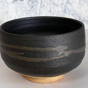 Shigaraki yaki Chawan Matcha Tea Bowl Black Nagashi style Made in Japan