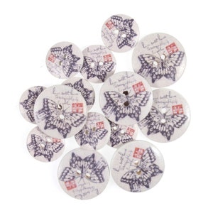 15 x Assorted Gingham painted Wooden Craft Buttons 18mm - 25mm