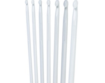 Crochet Hooks - Plastic from No.2.0mm to No.9mm