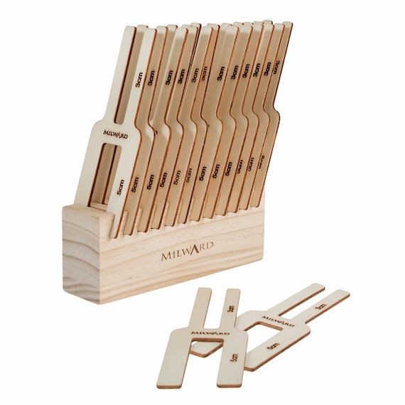 Milward Dual Size Wooden Pom Pom Maker Milward Dual Size Wooden Pom Pom Maker