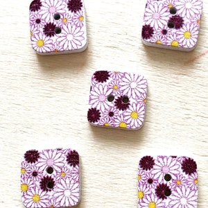 Boutons blancs en bois - Forme de squerie Taille : 10 mm Lot de 3 fleurs rouges