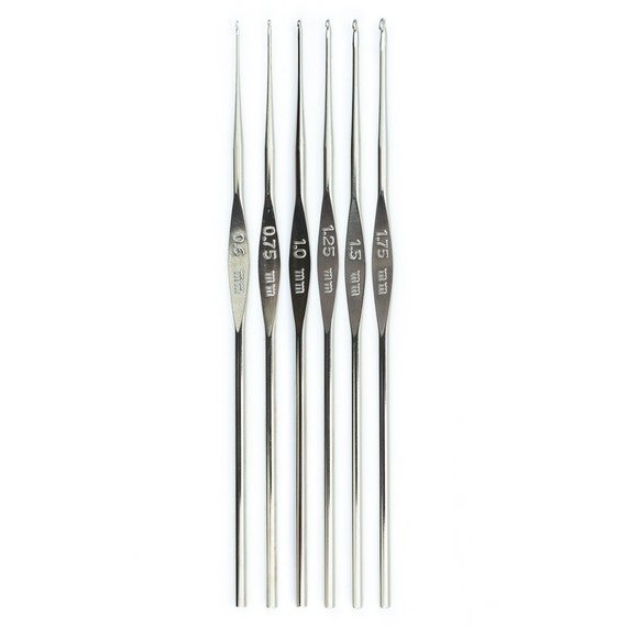 Agujas de Ganchillo, 4 Pcs Agujas de Ganchillo Plata de Acero Inoxidable,  0.6 a 1.9 mm Juego de Ganchos de Ganchillo, Ganchillo Gancho Agujas de  Tejer Herramienta de Punto, para Tejer Manualidades 