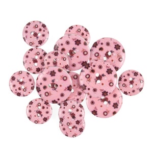 15 x Bottoni artigianali in legno con motivi floreali assortiti da 18 mm a 25 mm