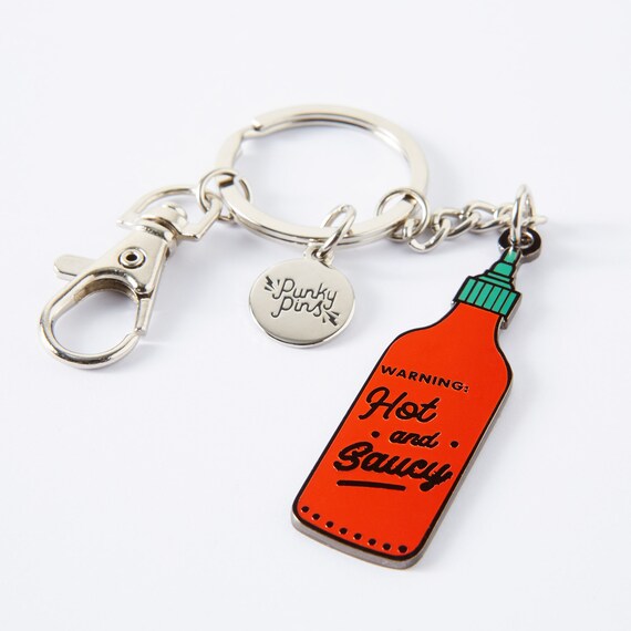 tweedehands Bitterheid Toegangsprijs Hot and Saucy Enamel Sleutelhanger/Sleutelhanger // Chilisaus | Etsy tweedehands Bitterheid Toegangsprijs Hot and Saucy Enamel Sleutelhanger/Sleutelhanger // Chilisaus | Etsy