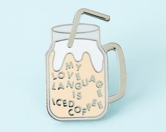 Iced Coffee Enamel Pin - Punky Pins // badge, badges, épingles drôles, épingles mignonnes au Royaume-Uni