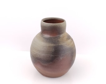 Small vase anagama fired