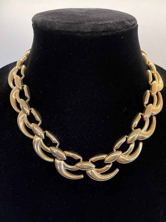 Vintage Gold Tone Choker Necklace, Chunky Link Go… - image 1