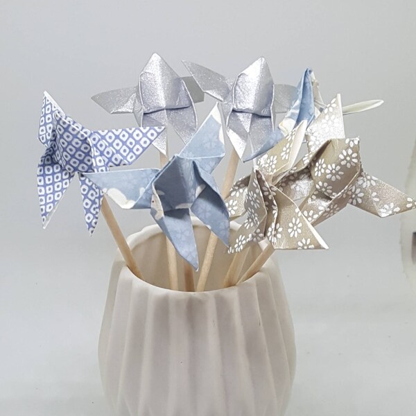 6 mini brochettes en bois origami papillons bleus