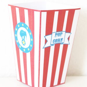Box pop corn or candy table paper theme - circus party personalized child's name or popcorn