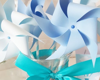 6 pinwheels (3 lavender blue - 3 light blue) paper (120 gr) mounted on vintage paper straws. Christening decoration