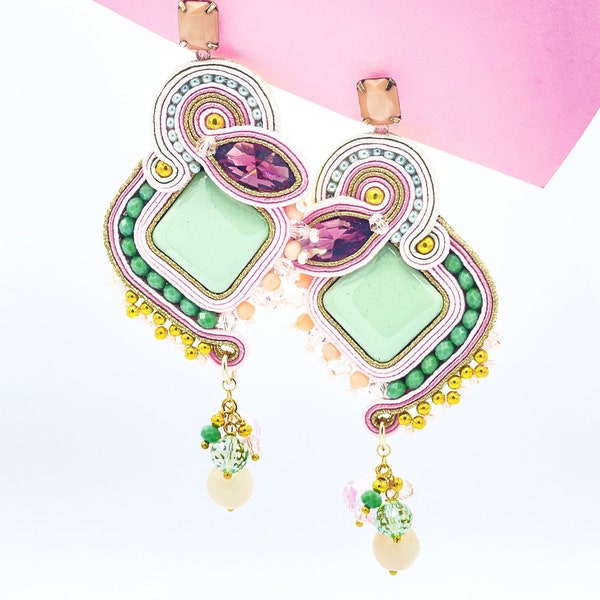 DiMò - Soutache pendant earrings in pink and green with cabochon crystal beads