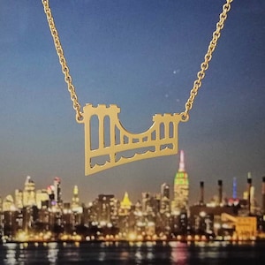 Handgemachte Halskette mit vergoldeter Brooklyn Bridge und New York Skyline