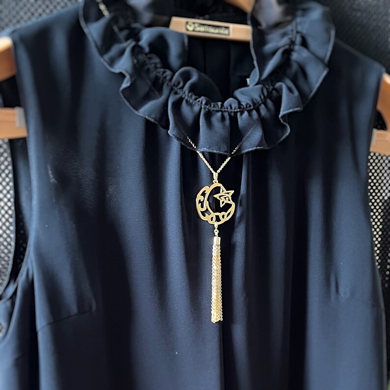 Arabic for STAR and CRESCENT Gold Pendant With Detachable Tassel