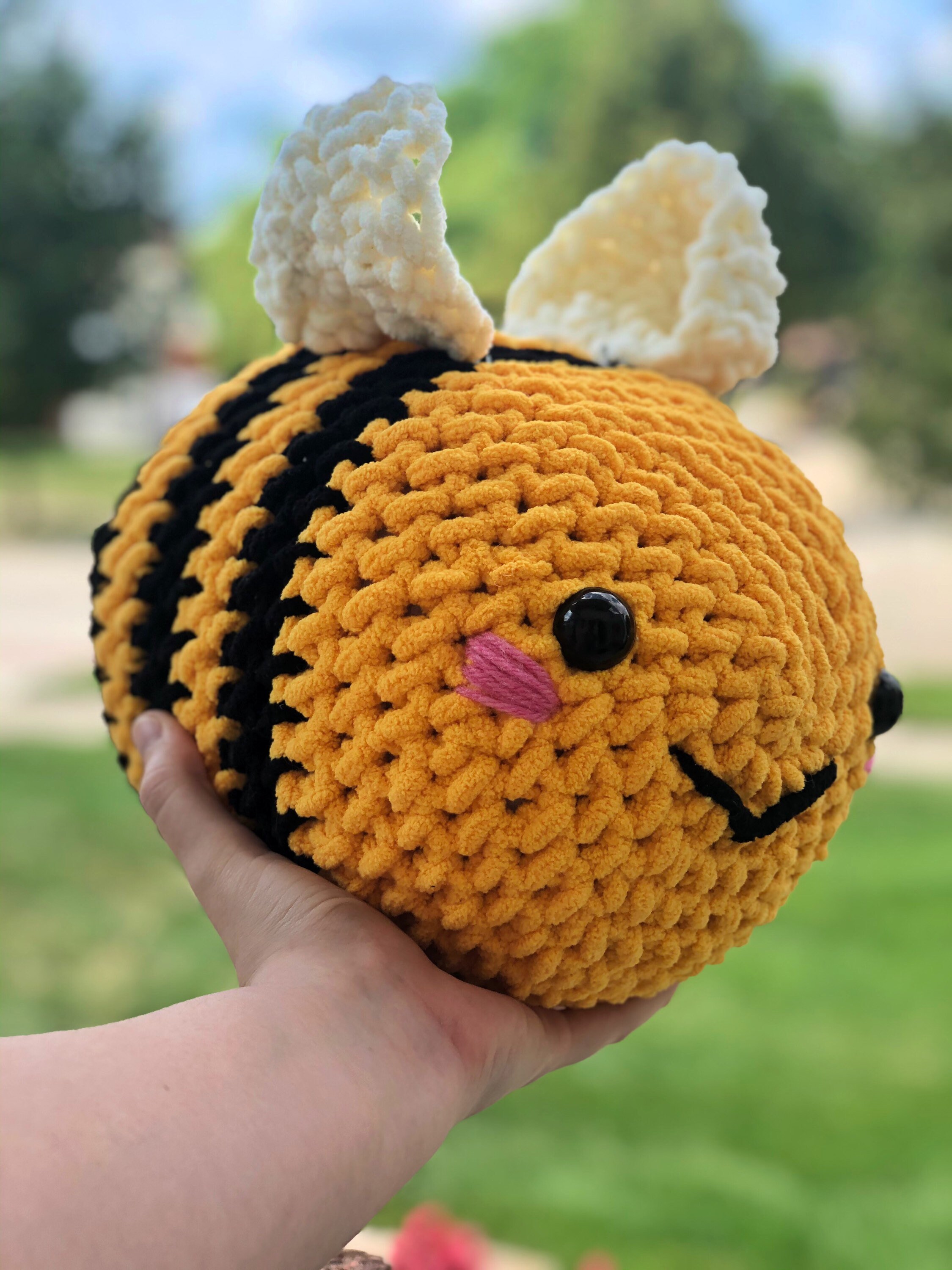 Teacup Bee Crochet Plush – Hey Meeko