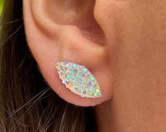 Boucles d'oreilles tige en plastique scintillant pour femme, clous colorés chatoyants pour oreilles sensibles, hypoallergénique sans métal, cadeau pour elle