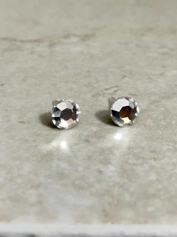 Plastic Post Earrings, Metal-free Sparkly Swarovski Crystal Studs for  Sensitive Ears, Hypoallergenic Stud Earrings, for Women or Men 