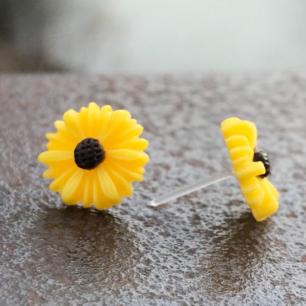 Harz Sonnenblume Ohrringe: Hypoallergene Kunststoff Ohrstecker
